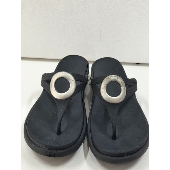 Crocs Sanrah Matte Silver Circle Slide Flip Flop Sandal Black Women's Size 9 - Picture 2 of 7